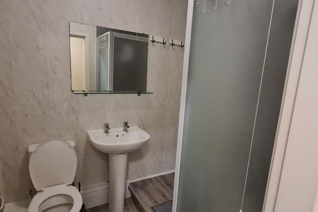 Radcliffe Studio Apartment Nottingham Exterior photo